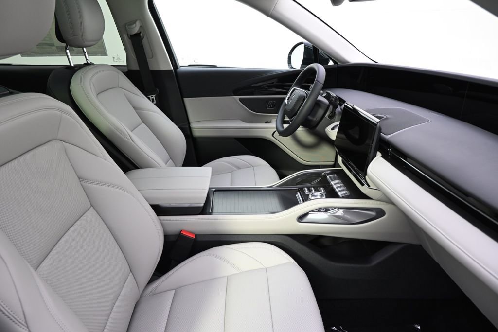 New 2026 Lincoln Nautilus Premier w/ Equipment Group 102A image 16