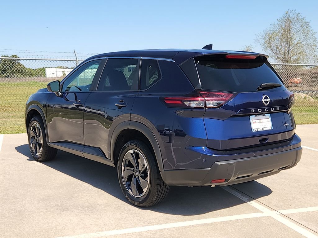 Used 2025 Nissan Rogue SV AWD/4WD image 7