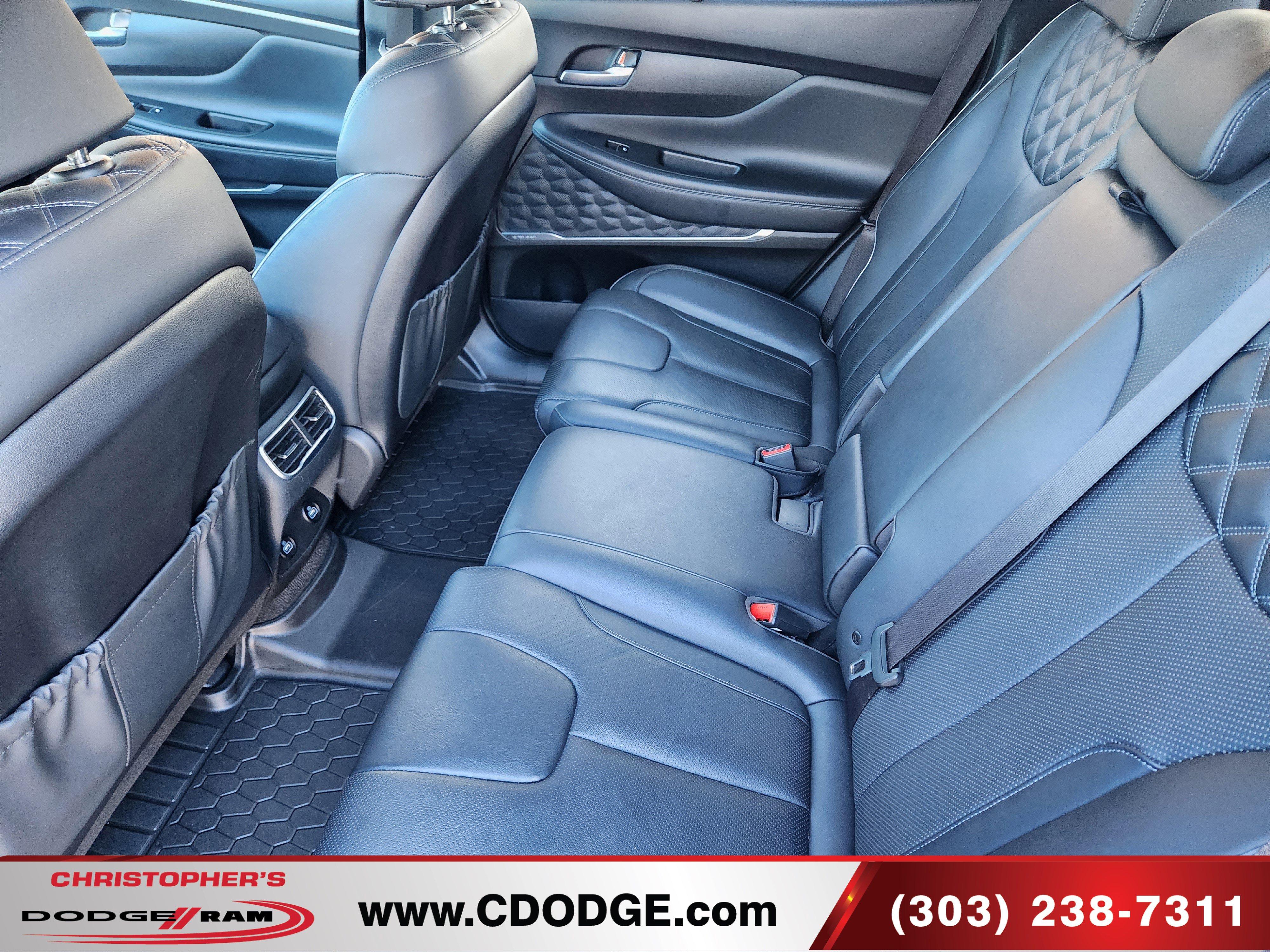 Used 2022 Hyundai Santa Fe SEL Premium image 11