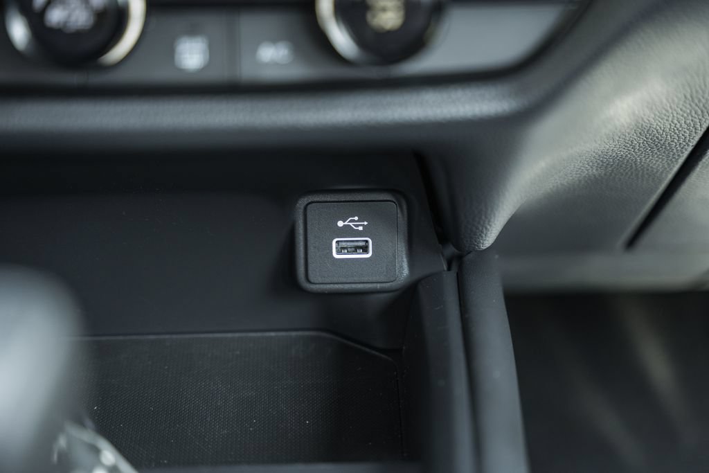 Certified 2025 Honda HR-V LX image 19