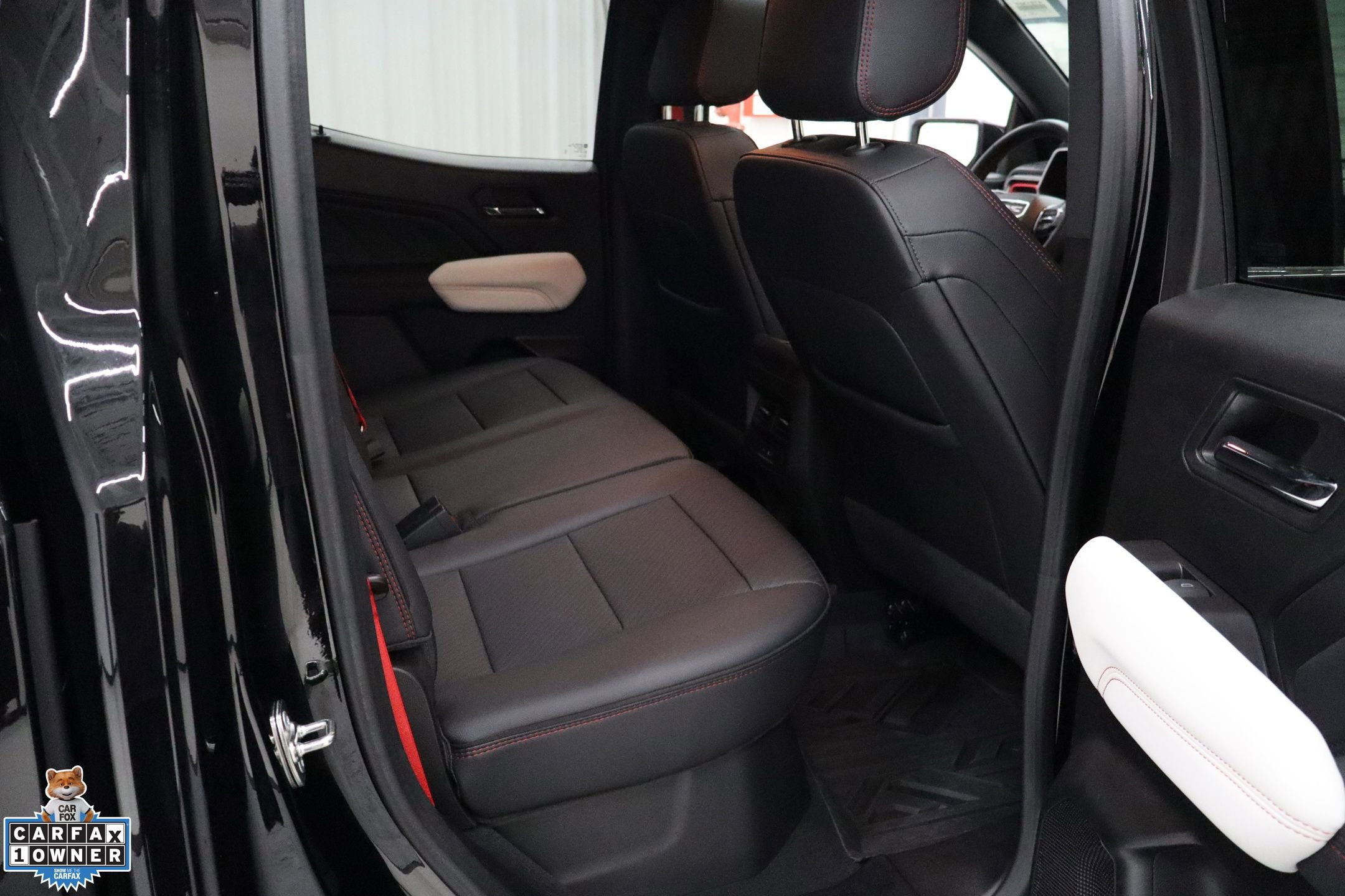 Used 2024 GMC Canyon AT4X AWD/4WD image 26