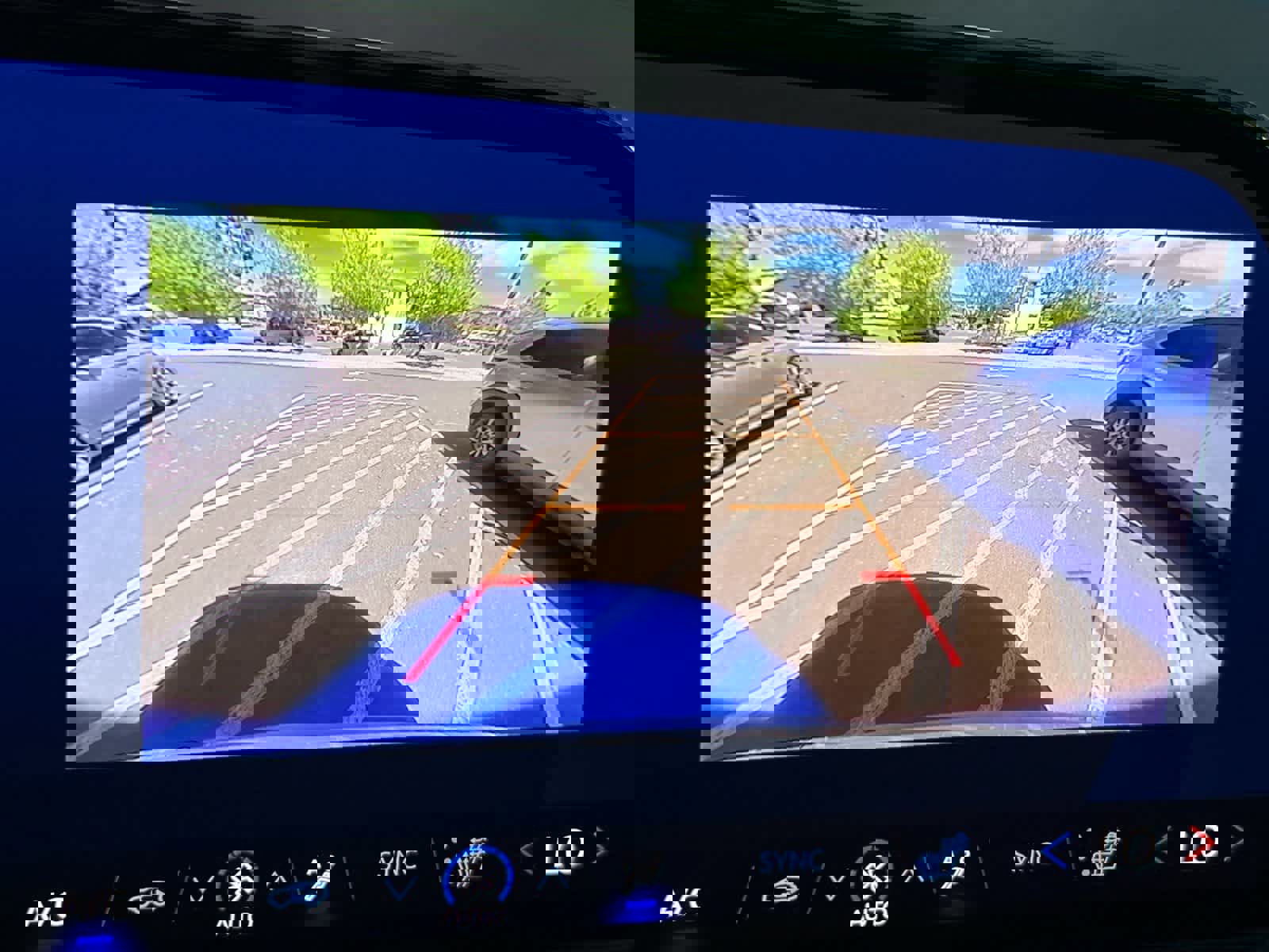 Certified 2025 Chevrolet Traverse LT image 21