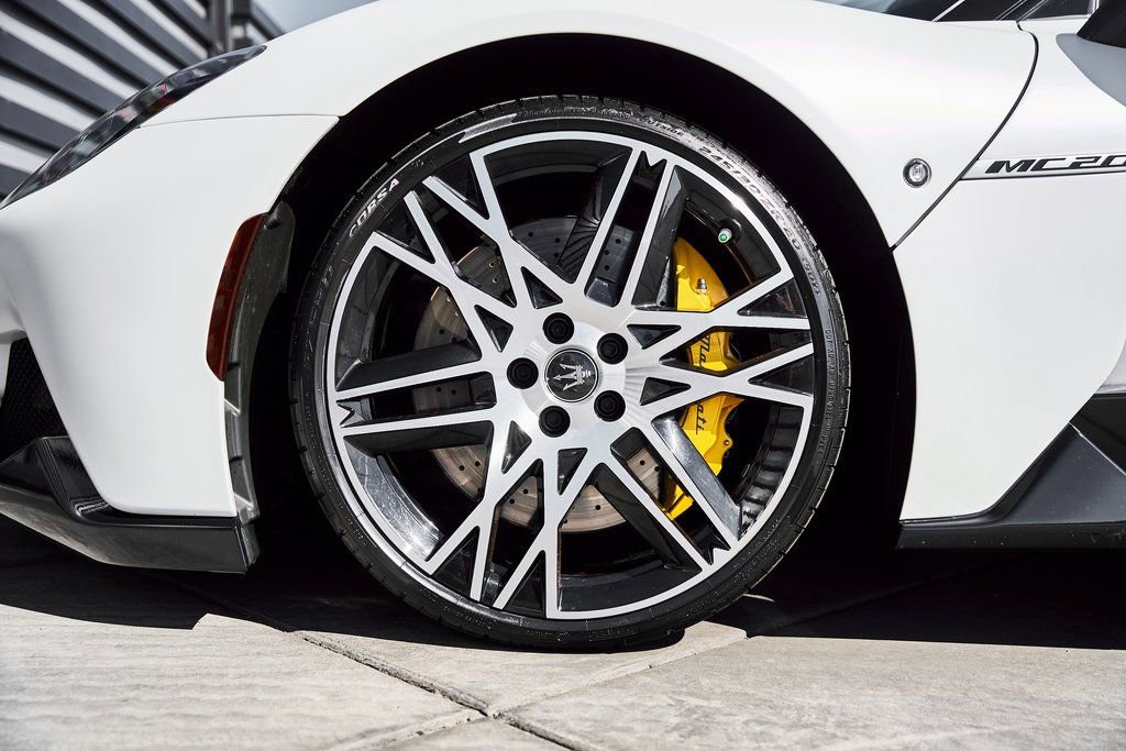 Used 2023 Maserati MC20 Coupe RWD image 3
