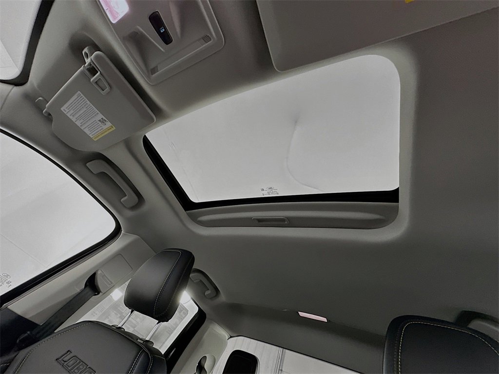 New 2025 Ford Maverick Lobo image 30