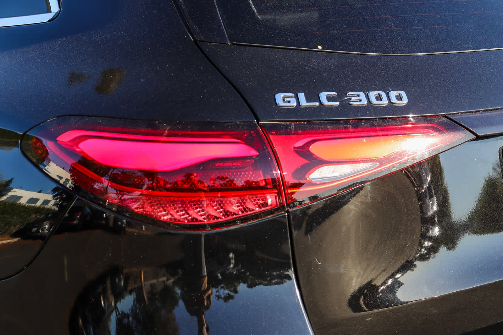 Used 2023 Mercedes-Benz GLC 300 4MATIC image 9