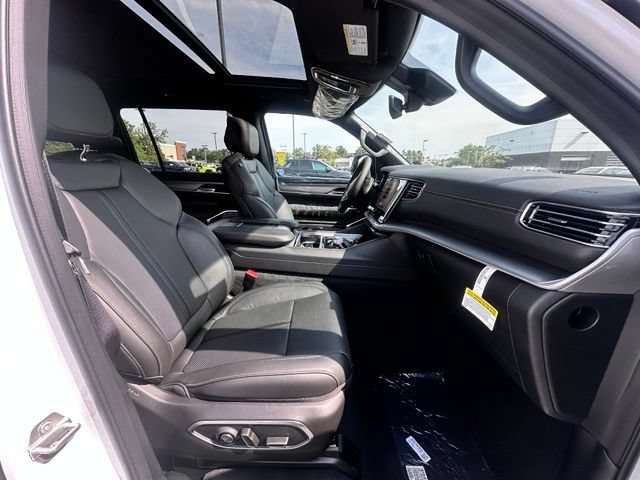 New 2026 Jeep Grand Wagoneer 4WD image 30