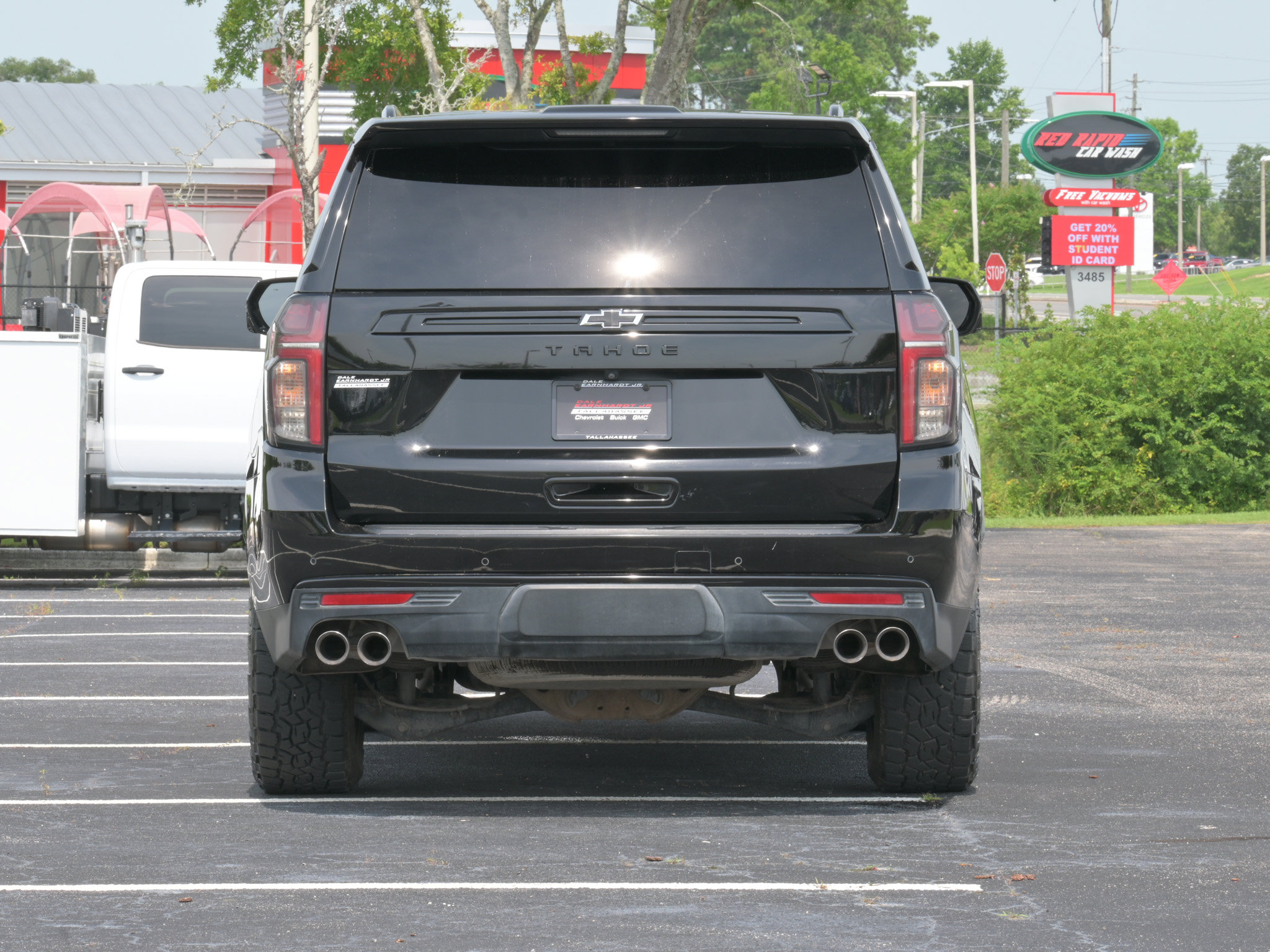 Used 2023 Chevrolet Tahoe Z71 w/ Z71 Off-Road Package AWD/4WD image 34