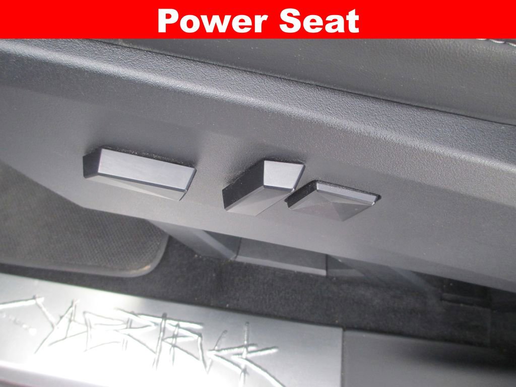 Used 2025 Tesla Cybertruck AWD Crew Cab image 23