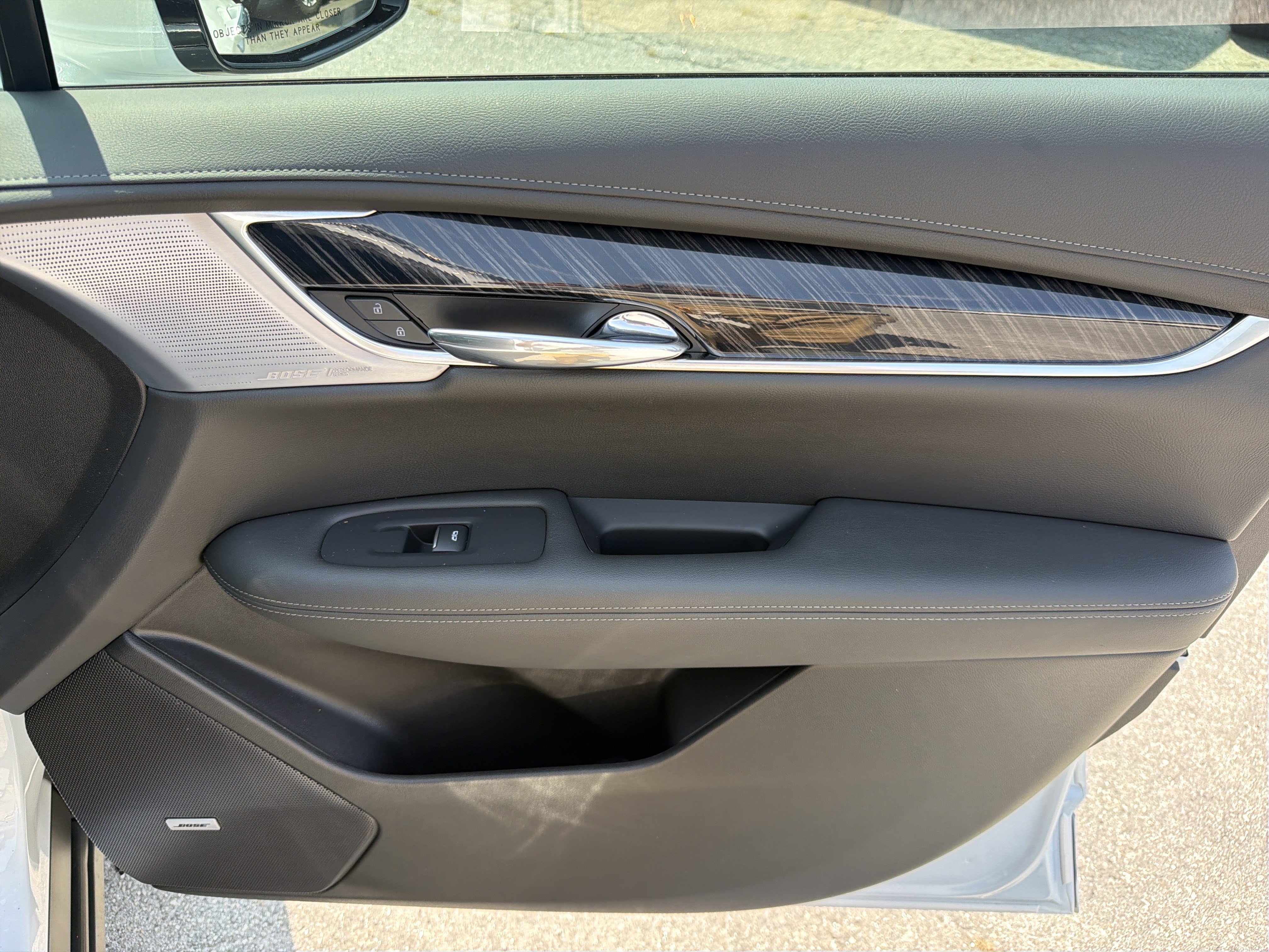 Certified 2025 Cadillac XT6 Premium Luxury FWD image 15