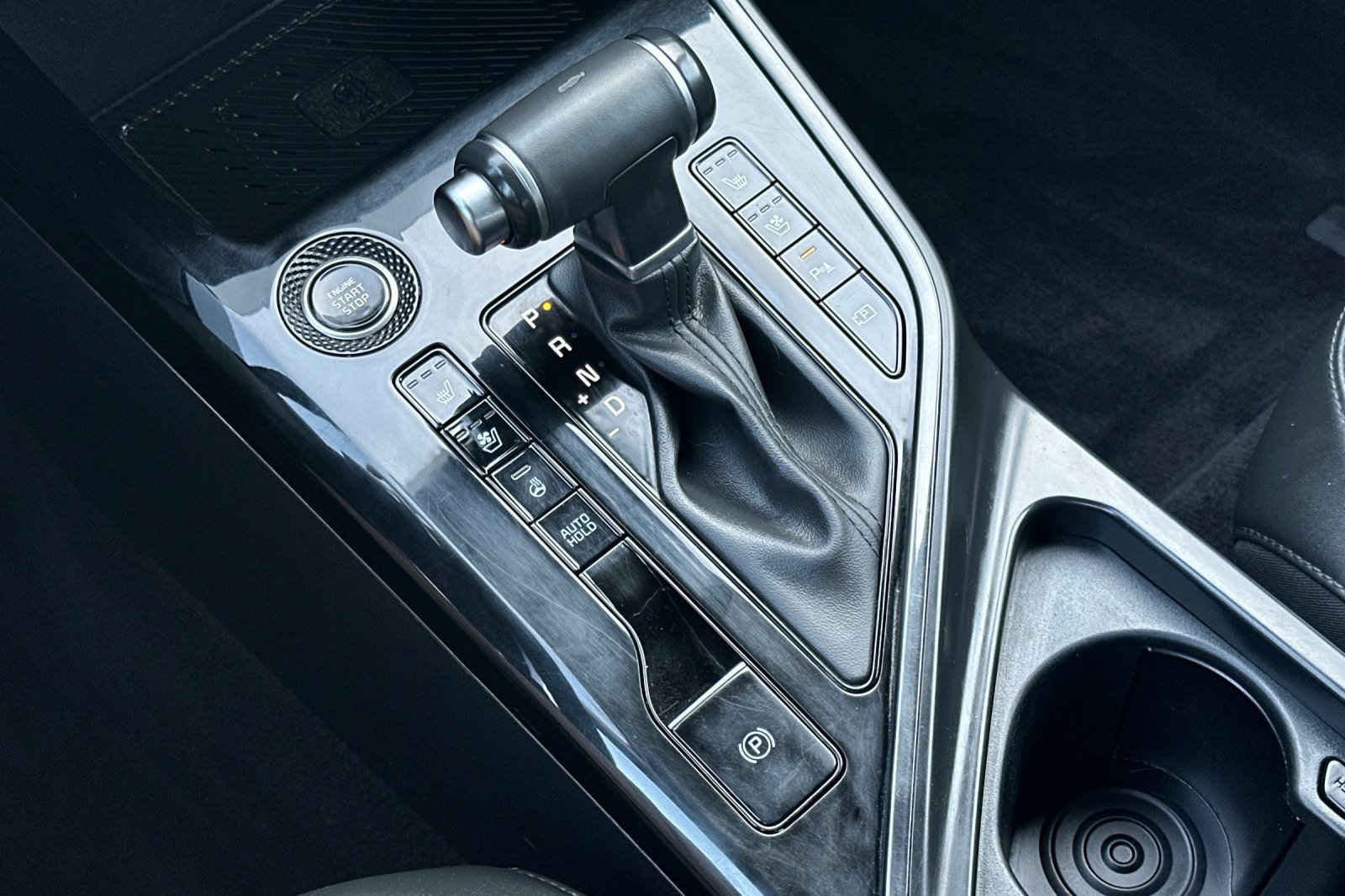 Used 2024 Kia Niro SX image 22