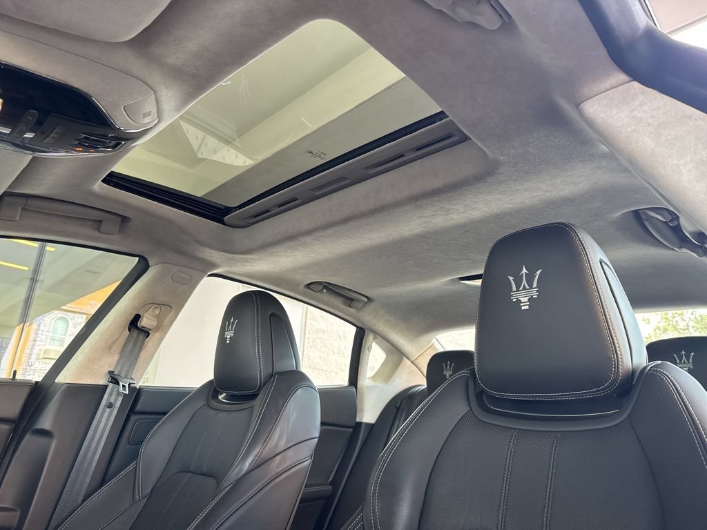 Certified 2022 Maserati Quattroporte Modena RWD image 25