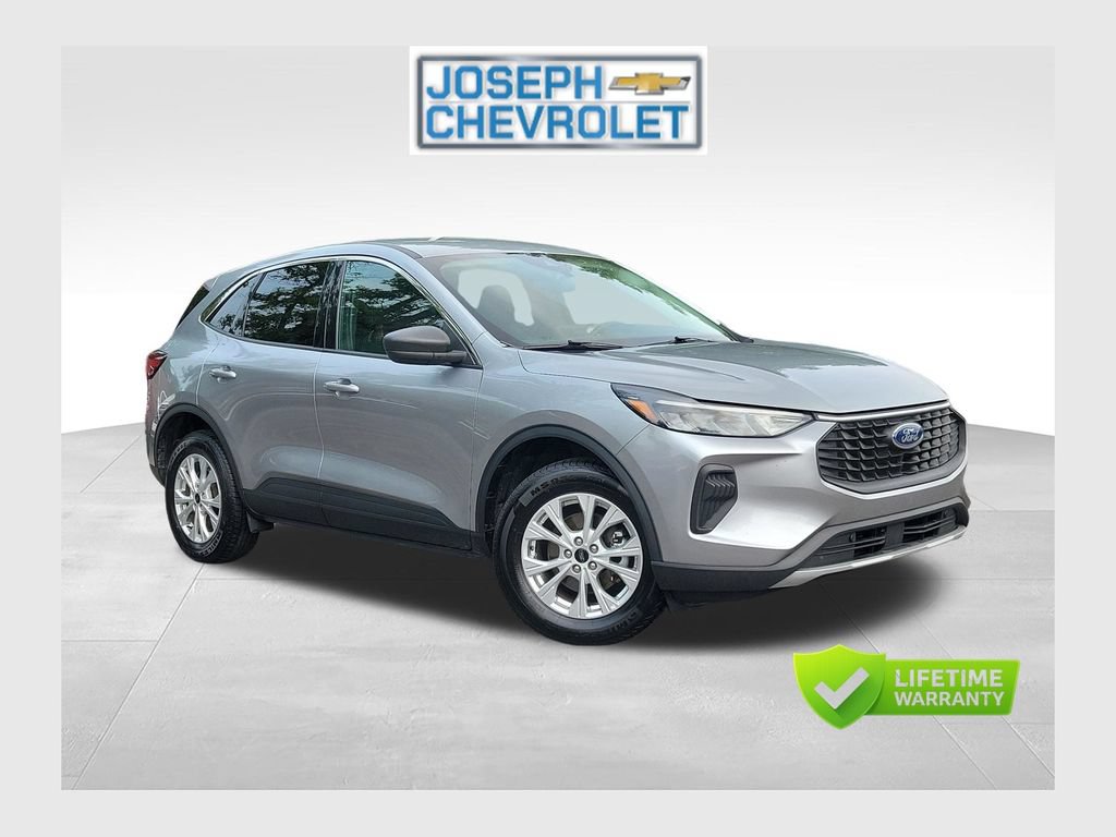 Used 2024 Ford Escape Active AWD/4WD image 1