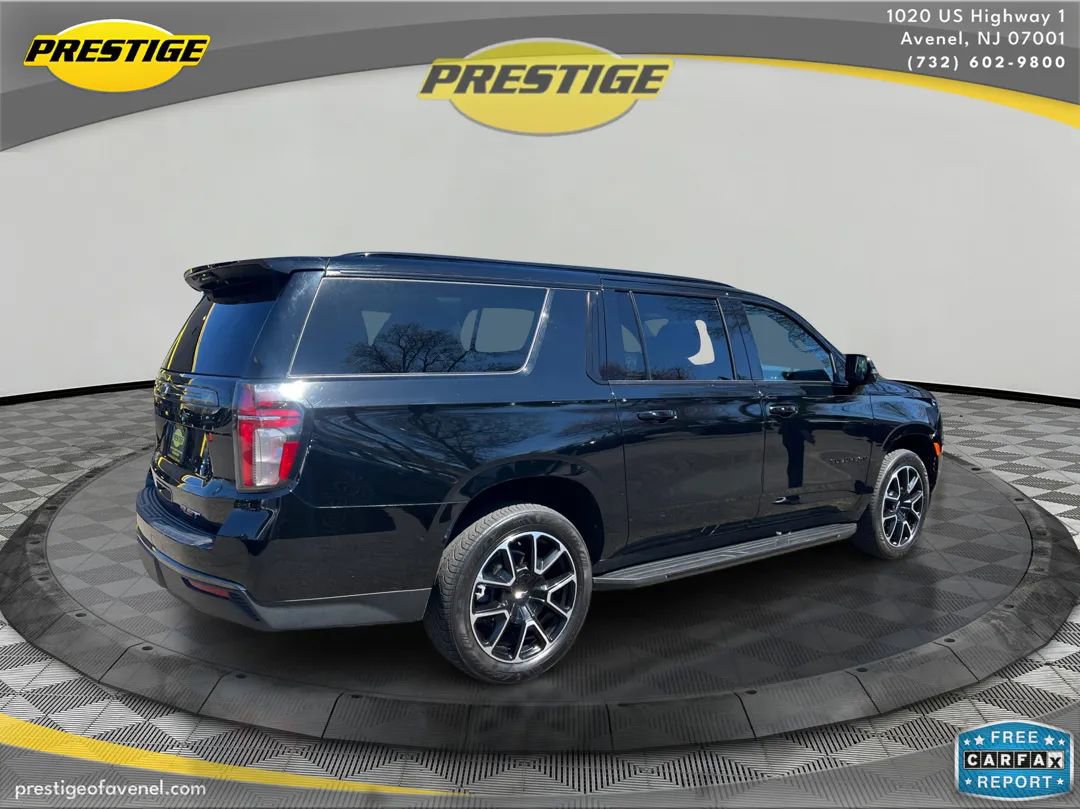 Used 2021 Chevrolet Suburban RST w/ Luxury Package image 5