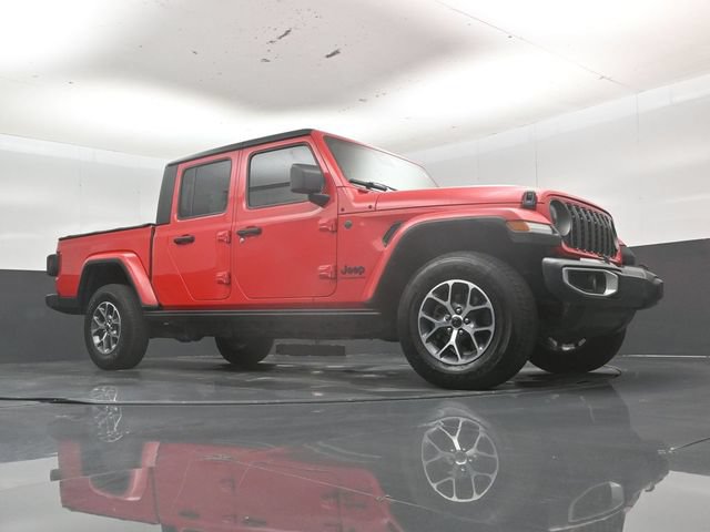 Used 2024 Jeep Gladiator Sport AWD/4WD image 44