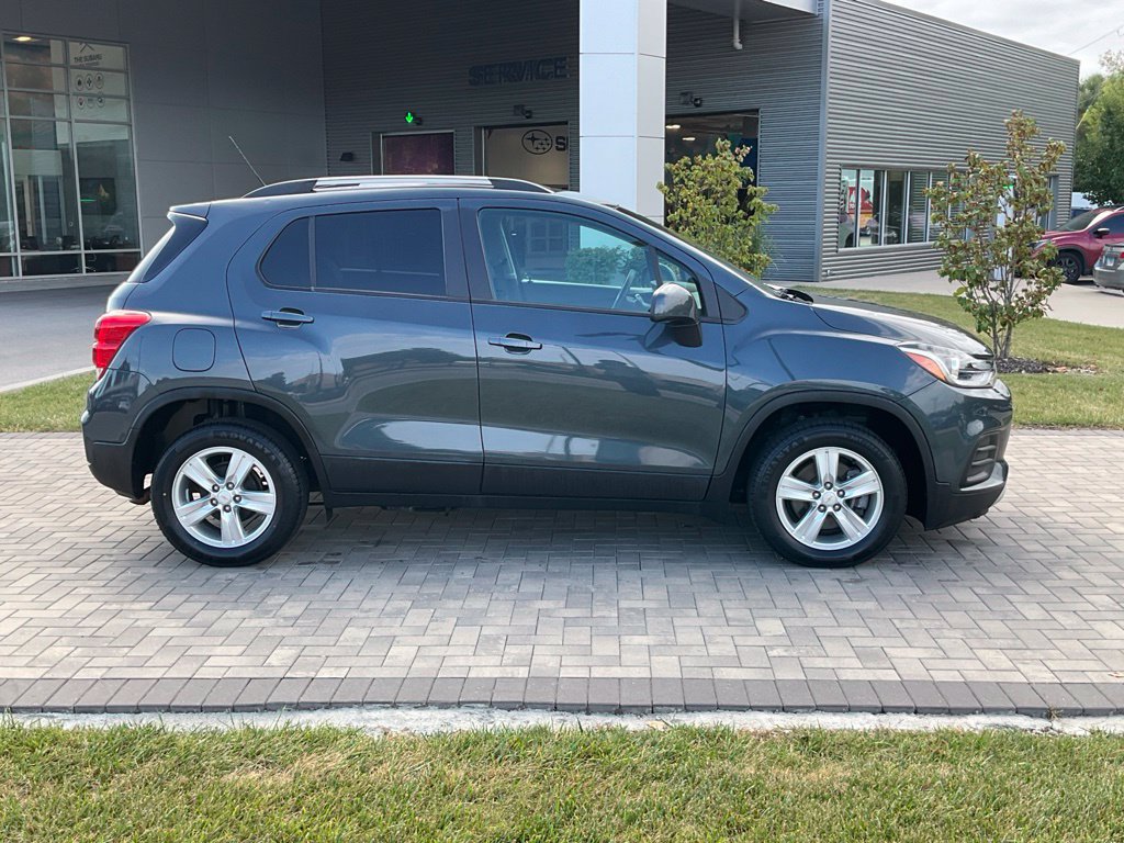 Used 2021 Chevrolet Trax LT FWD image 8