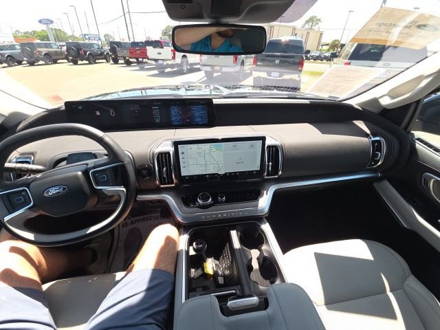 Certified 2025 Ford Expedition Max Platinum image 15