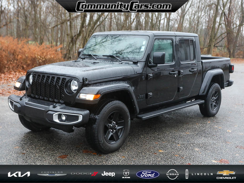 Used 2021 Jeep Gladiator Sport image 2