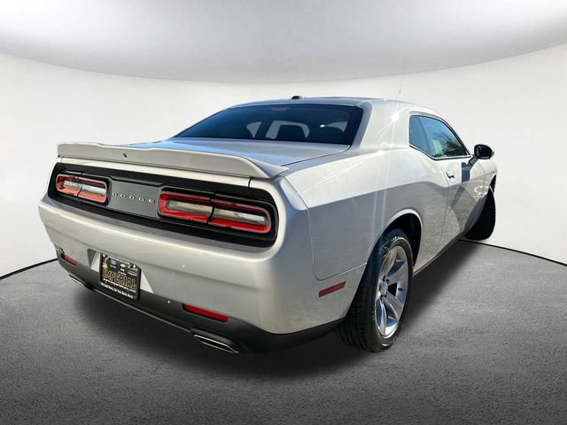 Used 2022 Dodge Challenger SXT image 13