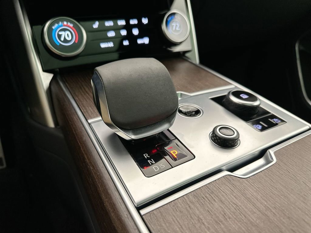Certified 2023 Land Rover Range Rover SE image 24