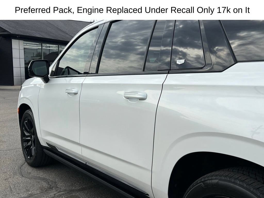 Used 2022 Cadillac Escalade ESV Sport Platinum w/ LPO, ONYX Package AWD/4WD image 52