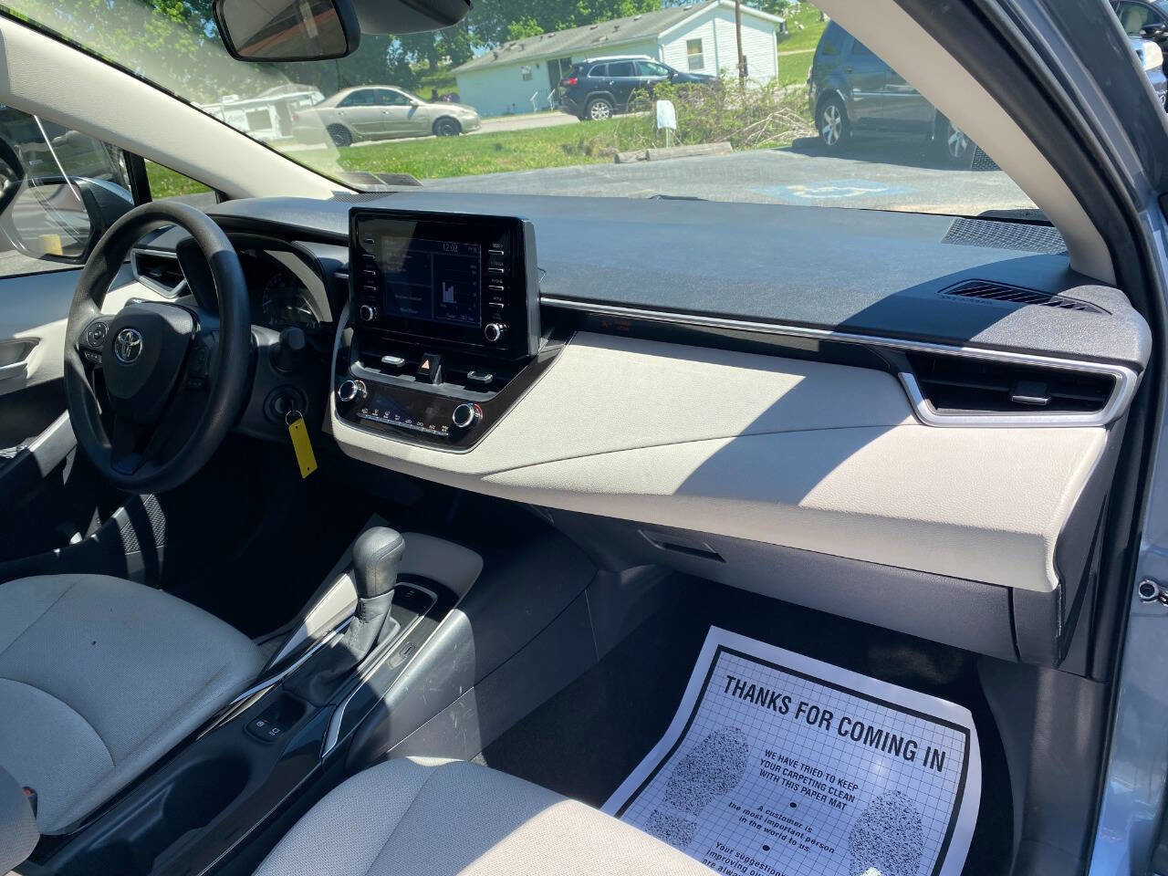 Used 2020 Toyota Corolla L FWD image 29