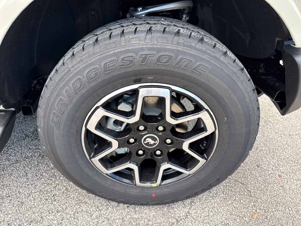 New 2026 Ford Bronco Outer Banks AWD/4WD image 11