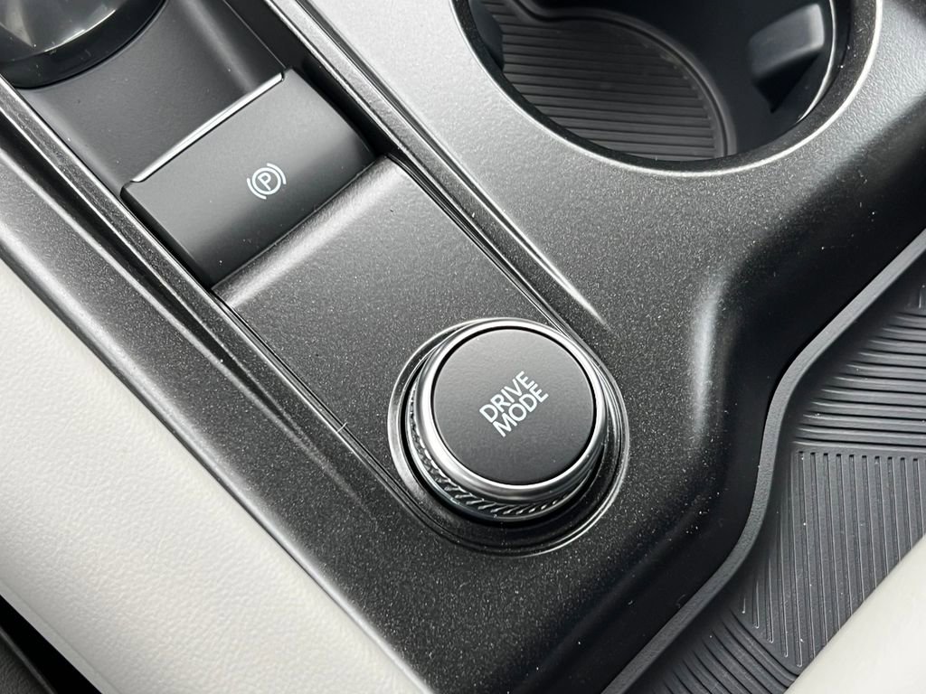 Used 2026 Ford Explorer Active w/ Active Comfort Package image 28