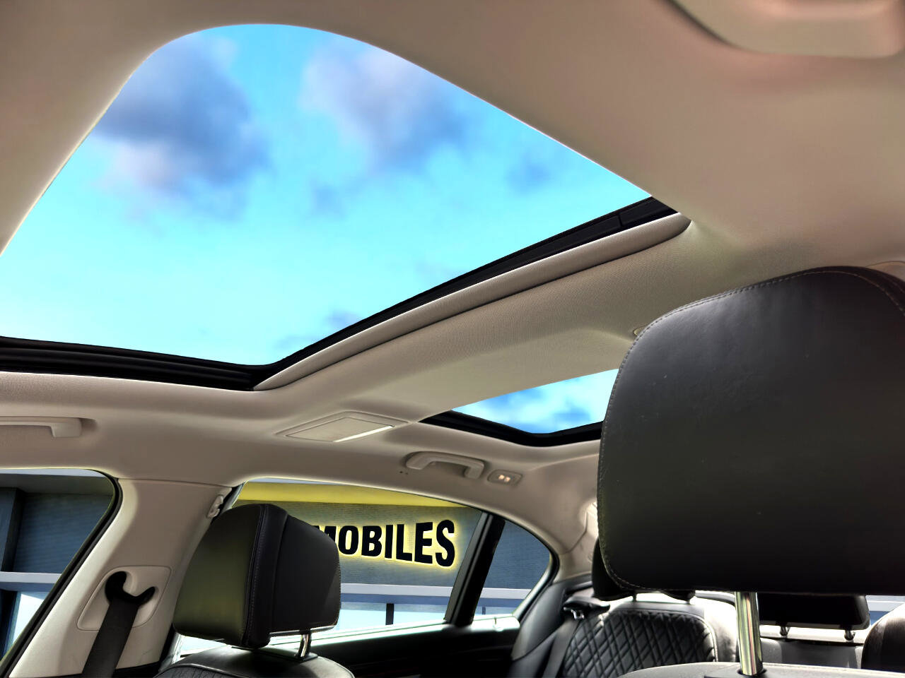 Used 2021 BMW 740i xDrive 740i xDrive Sedan w/ Luxury Rear Seating Package image 26