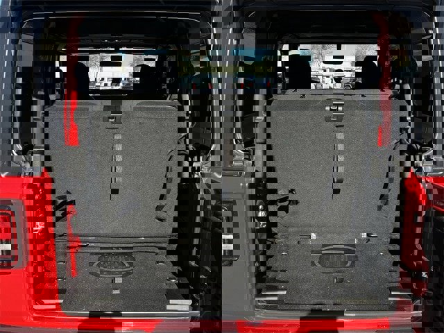 Used 2021 Jeep Wrangler Rubicon image 32