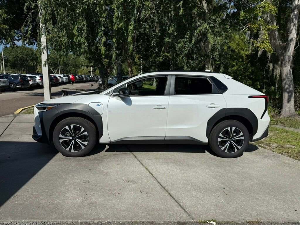 Used 2024 Subaru Solterra image 2