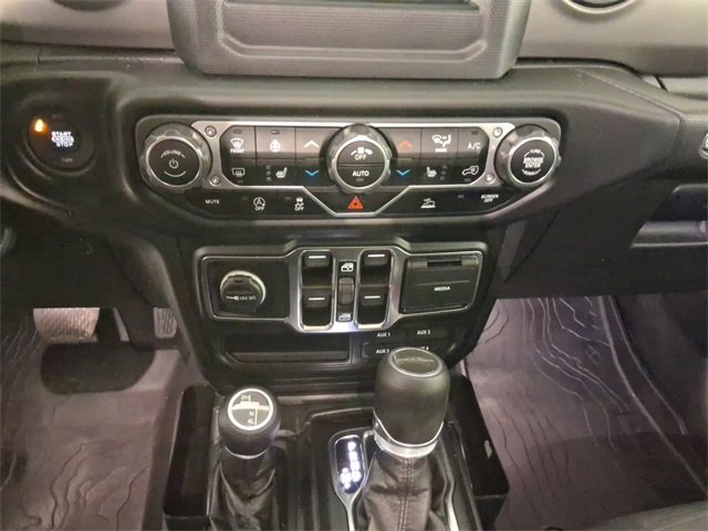 Used 2021 Jeep Gladiator Willys image 21