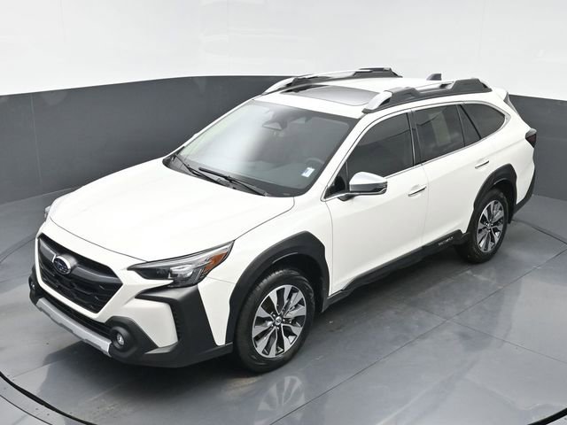 Used 2025 Subaru Outback Touring image 31