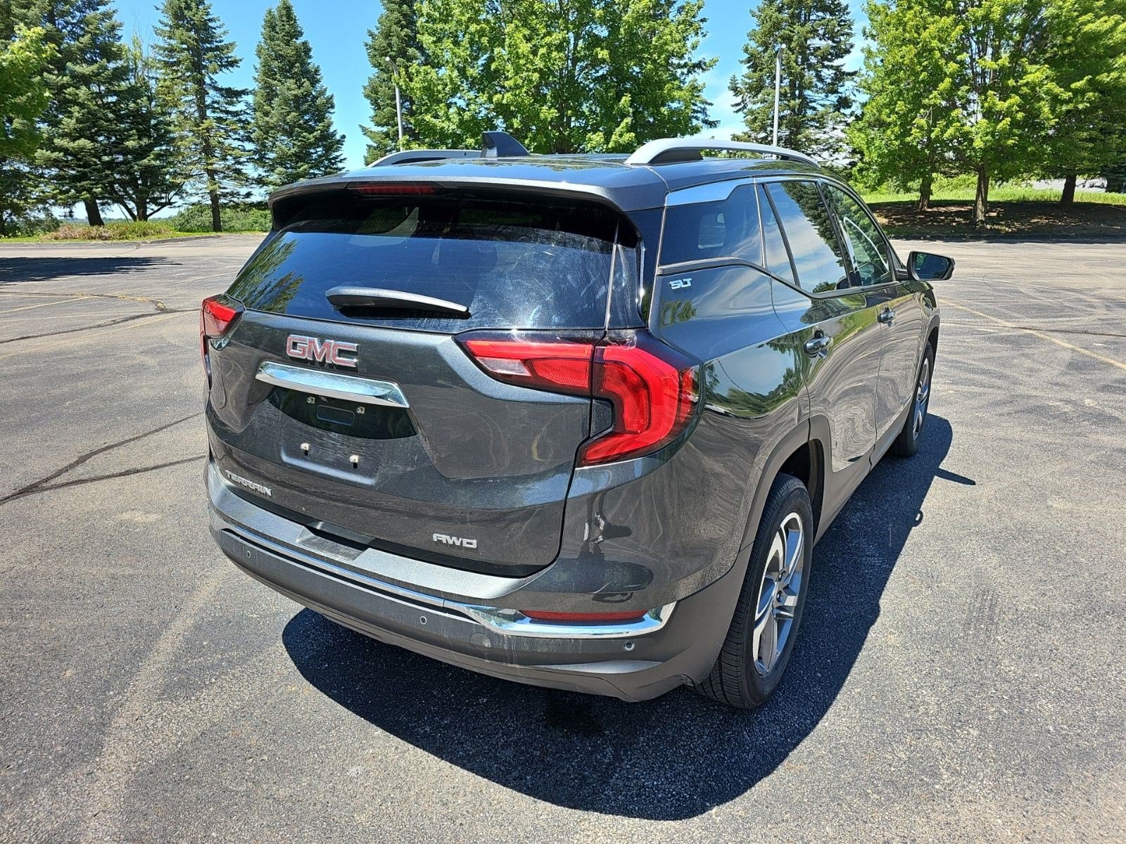 Used 2021 GMC Terrain SLT w/ LPO, Floor Liner Package AWD/4WD image 6