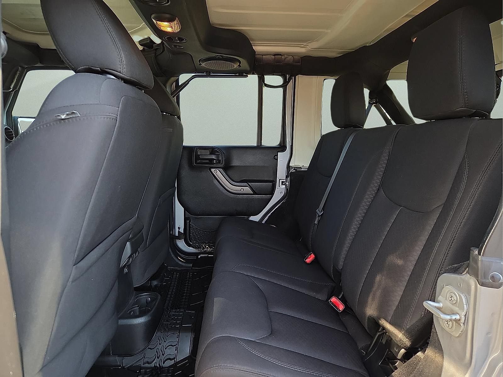 Used 2014 Jeep Wrangler Unlimited Sport w/ Quick Order Package 24S AWD/4WD image 10