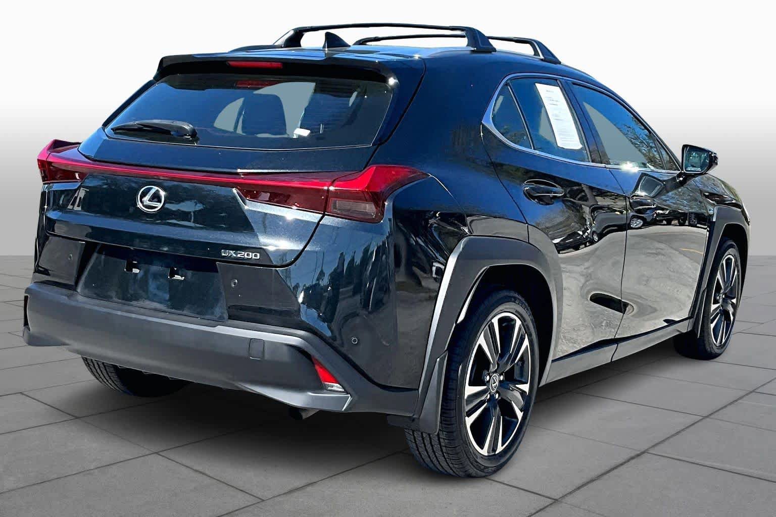 Used 2021 Lexus UX 200 w/ Premium Package FWD image 13