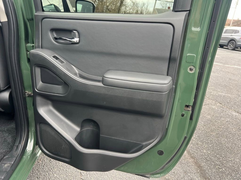 Used 2022 Nissan Frontier SV w/ Technology Package image 25