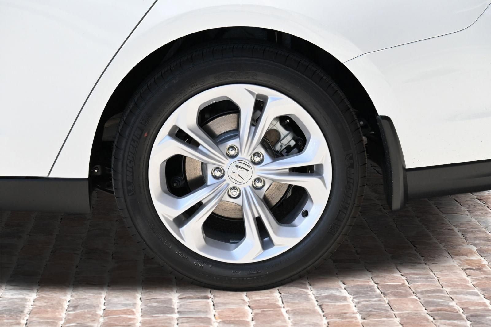 New 2026 Honda Accord LX image 36