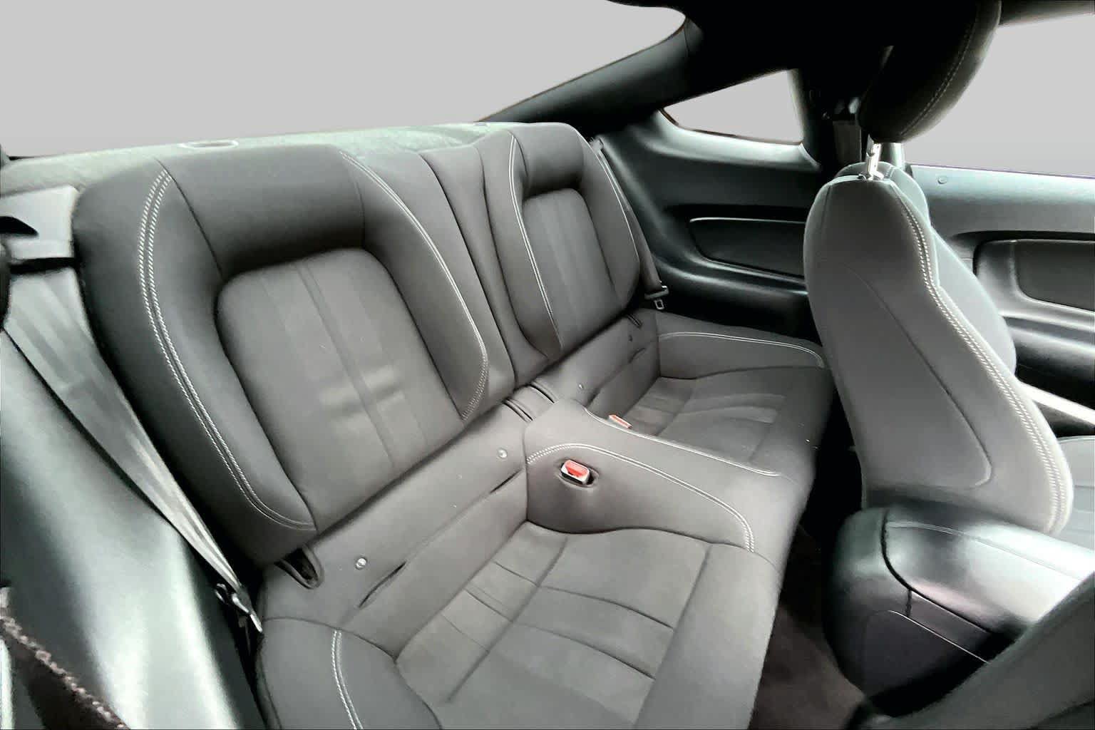 Used 2022 Ford Mustang Coupe RWD image 20
