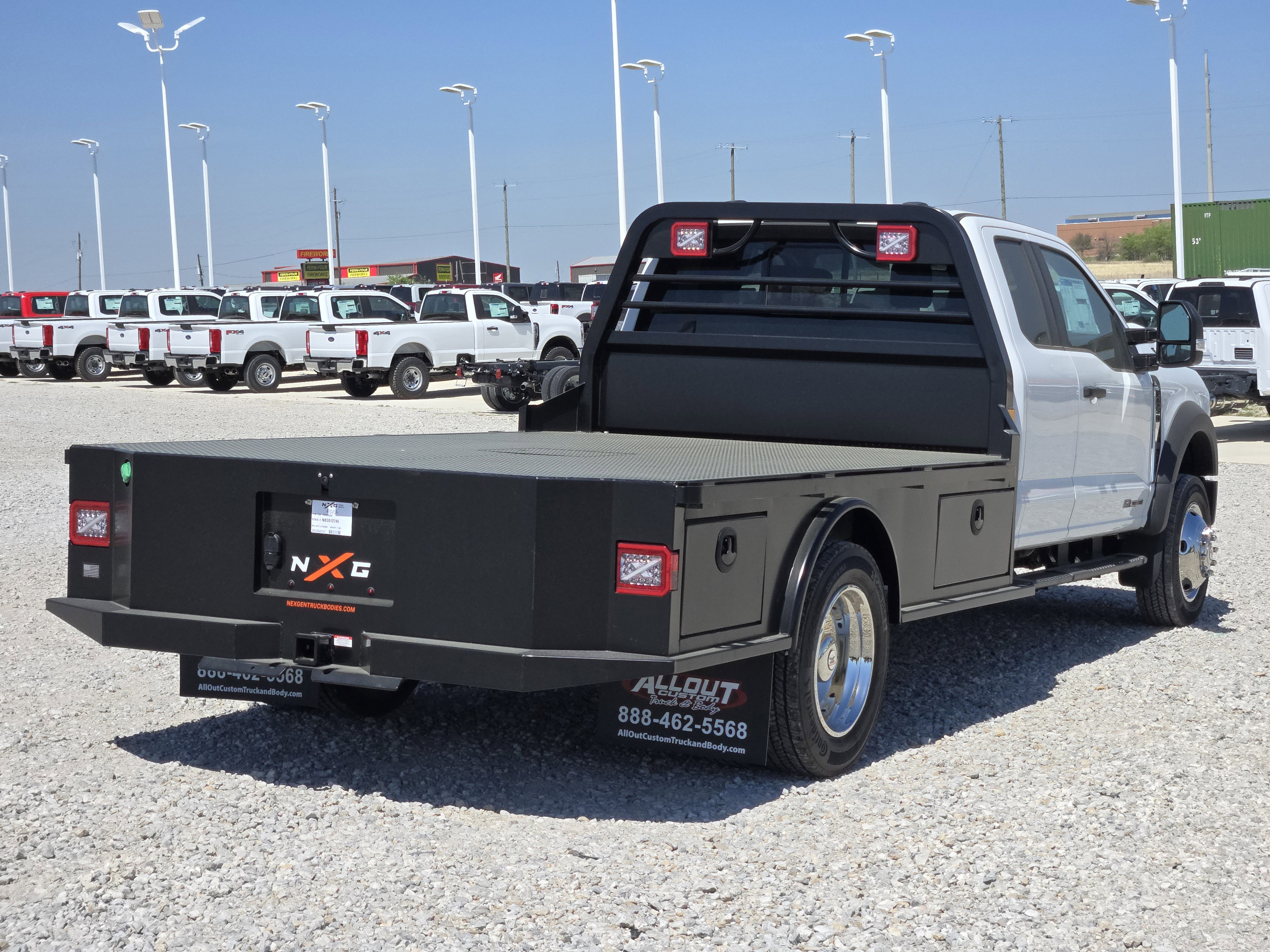 New 2026 Ford F450 XL w/ XL Chrome Package image 4