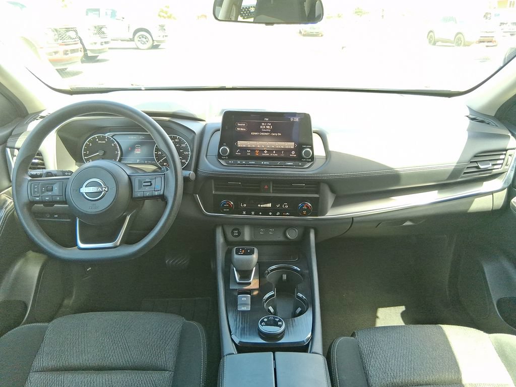Used 2024 Nissan Rogue SV AWD/4WD image 12