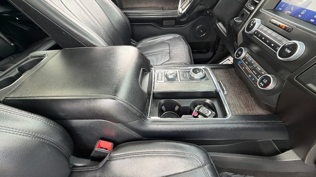 Used 2021 Ford Expedition Max Limited AWD/4WD image 38
