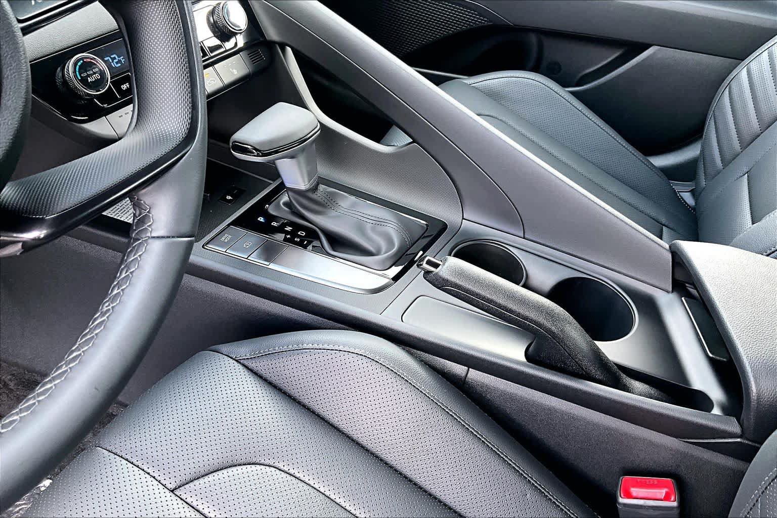 New 2026 Hyundai Elantra SEL Sport FWD image 11