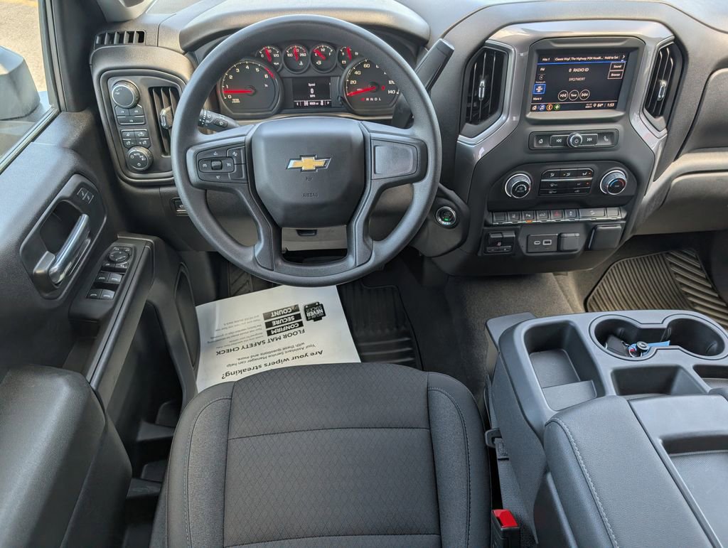 Used 2025 Chevrolet Silverado 2500 Custom w/ Custom Value Package image 26