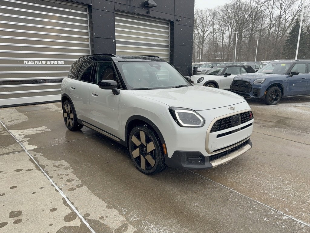 Certified 2025 MINI Cooper Countryman S image 2