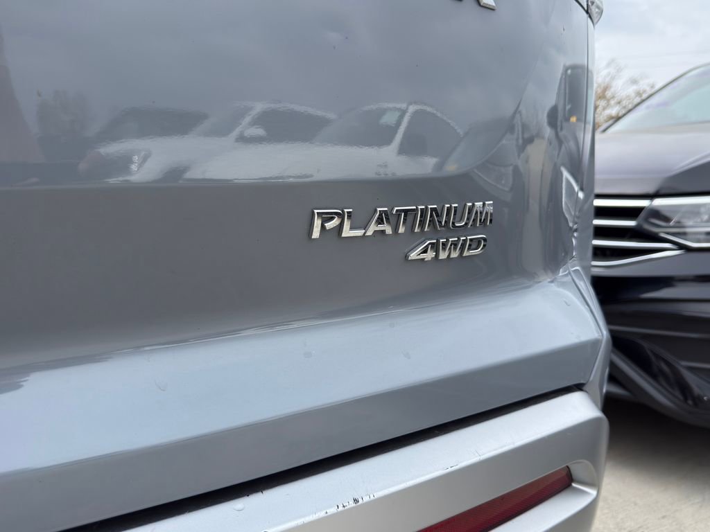 Used 2023 Nissan Pathfinder Platinum w/ Lighting Package (N92) image 12