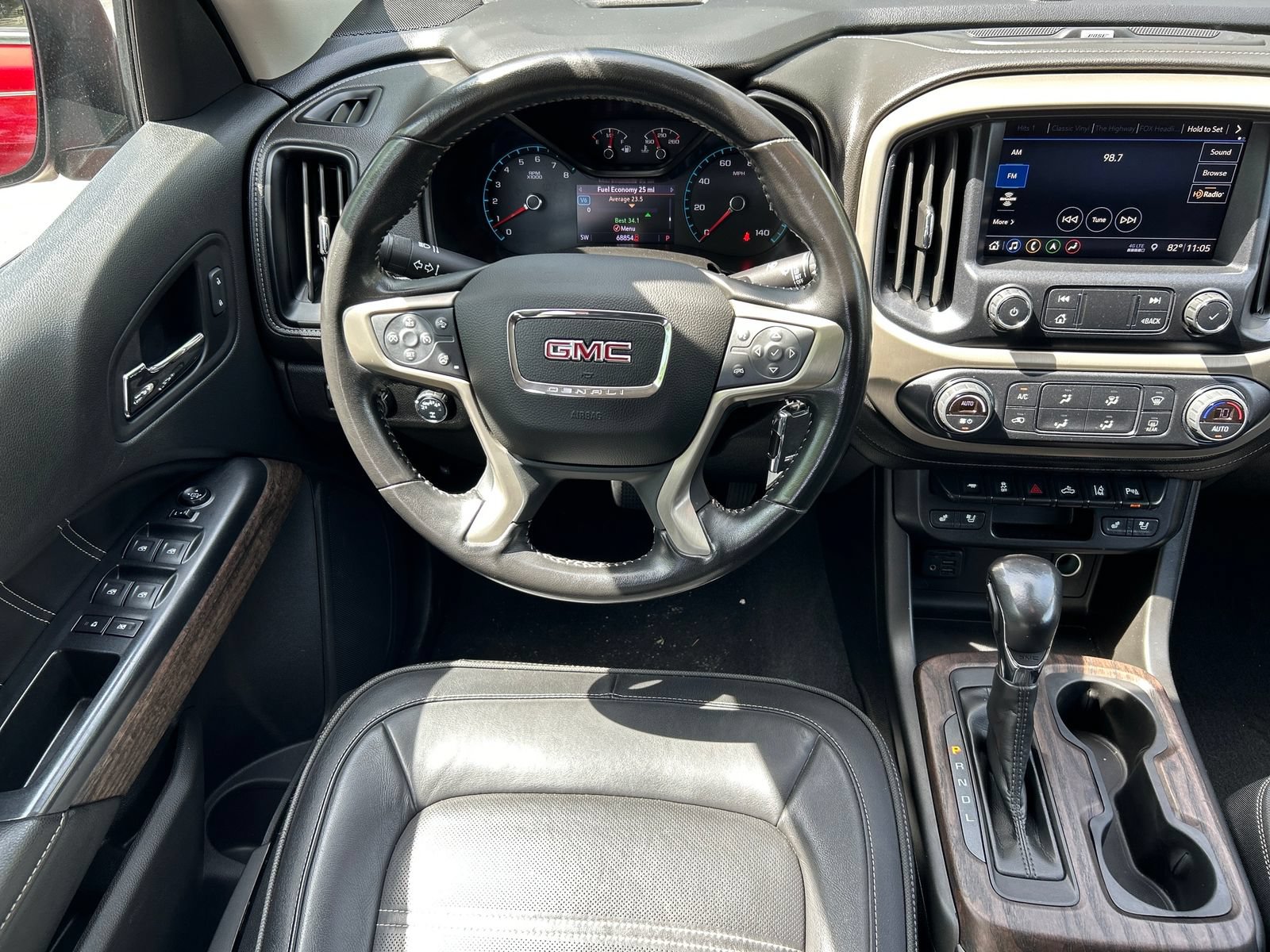 Used 2022 GMC Canyon Denali AWD/4WD image 17