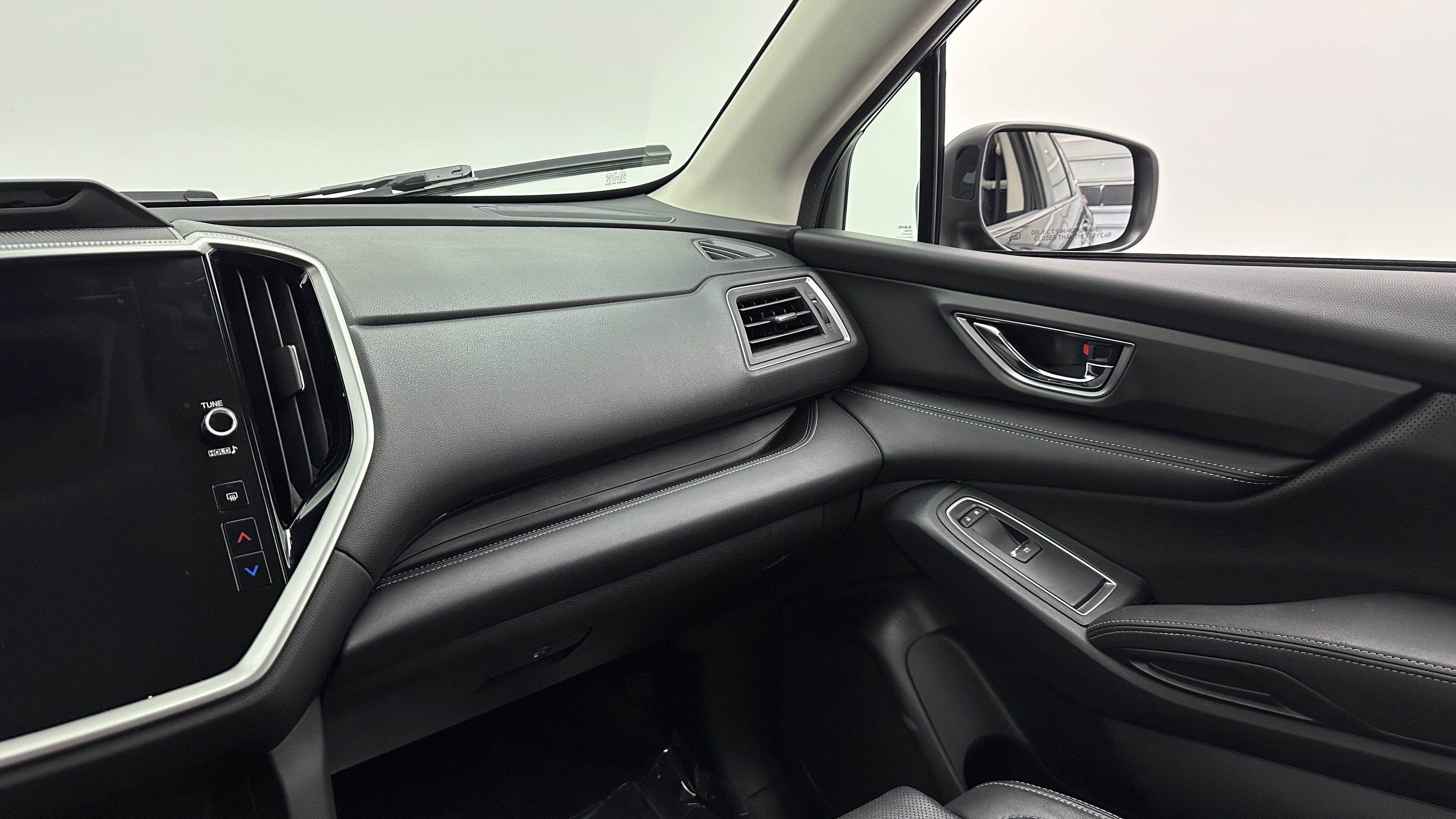 Used 2023 Subaru Ascent Limited image 28