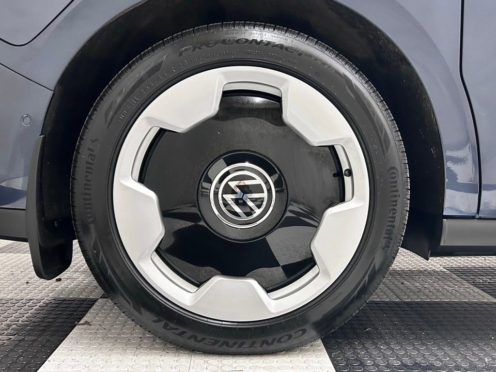 Used 2025 Volkswagen ID. Buzz Pro S Plus image 8