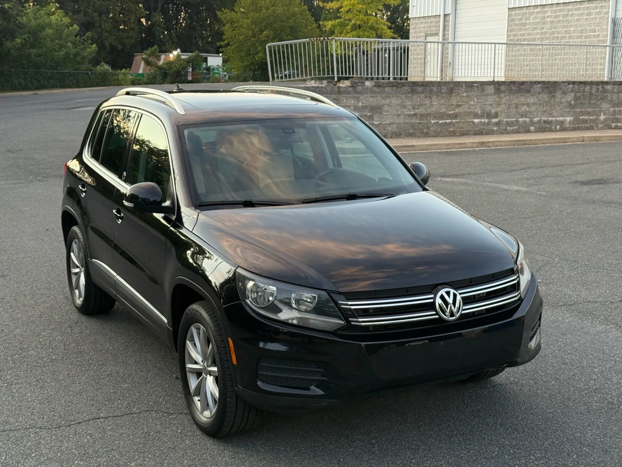 Used 2017 Volkswagen Tiguan Wolfsburg Edition image 5