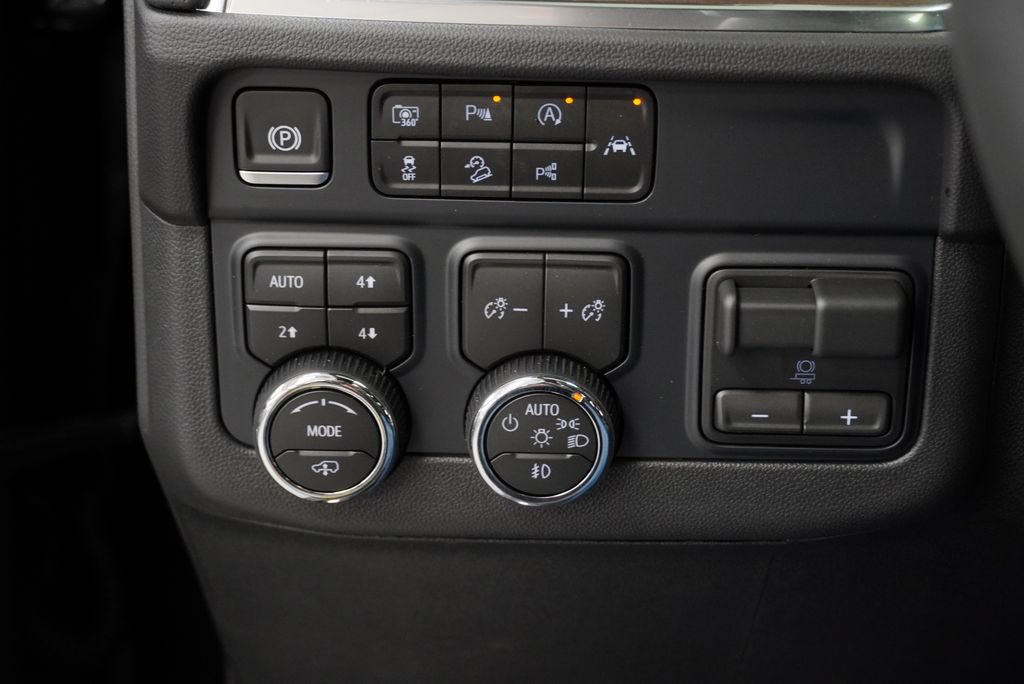 New 2026 Chevrolet Suburban High Country AWD/4WD image 23